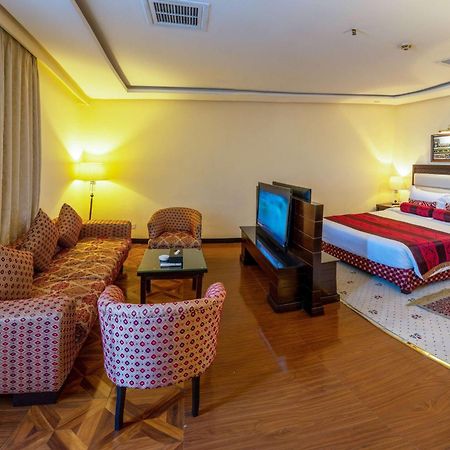 Ramada By Wyndham Islamabad Exterior photo
