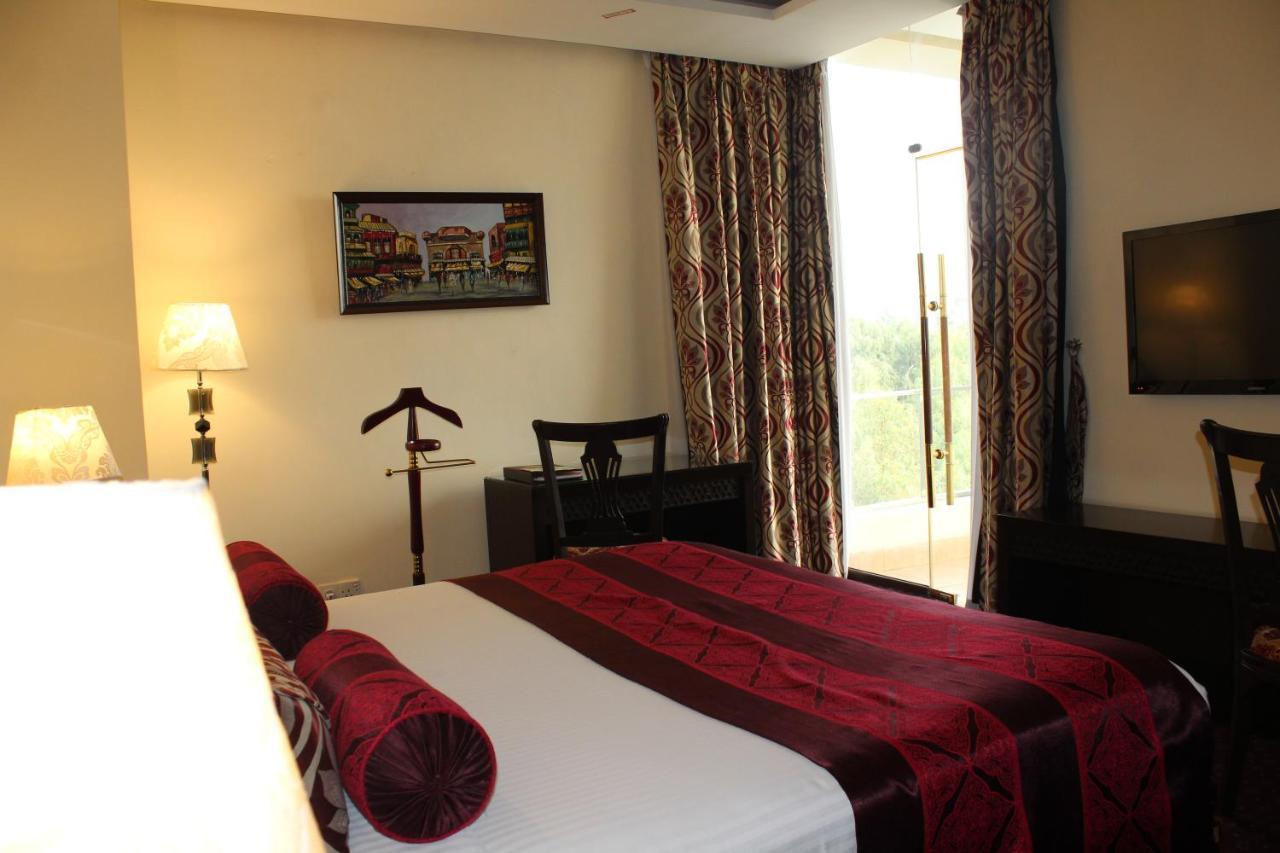 Ramada By Wyndham Islamabad Exterior photo