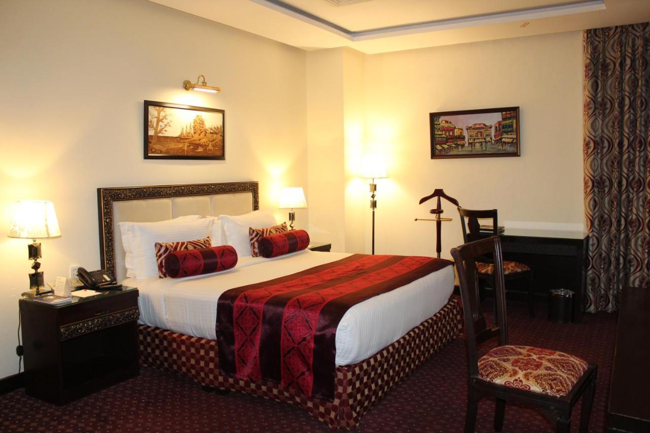 Ramada By Wyndham Islamabad Exterior photo