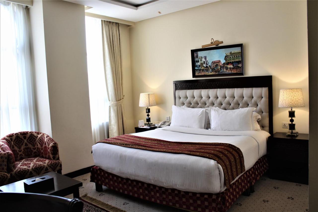 Ramada By Wyndham Islamabad Exterior photo