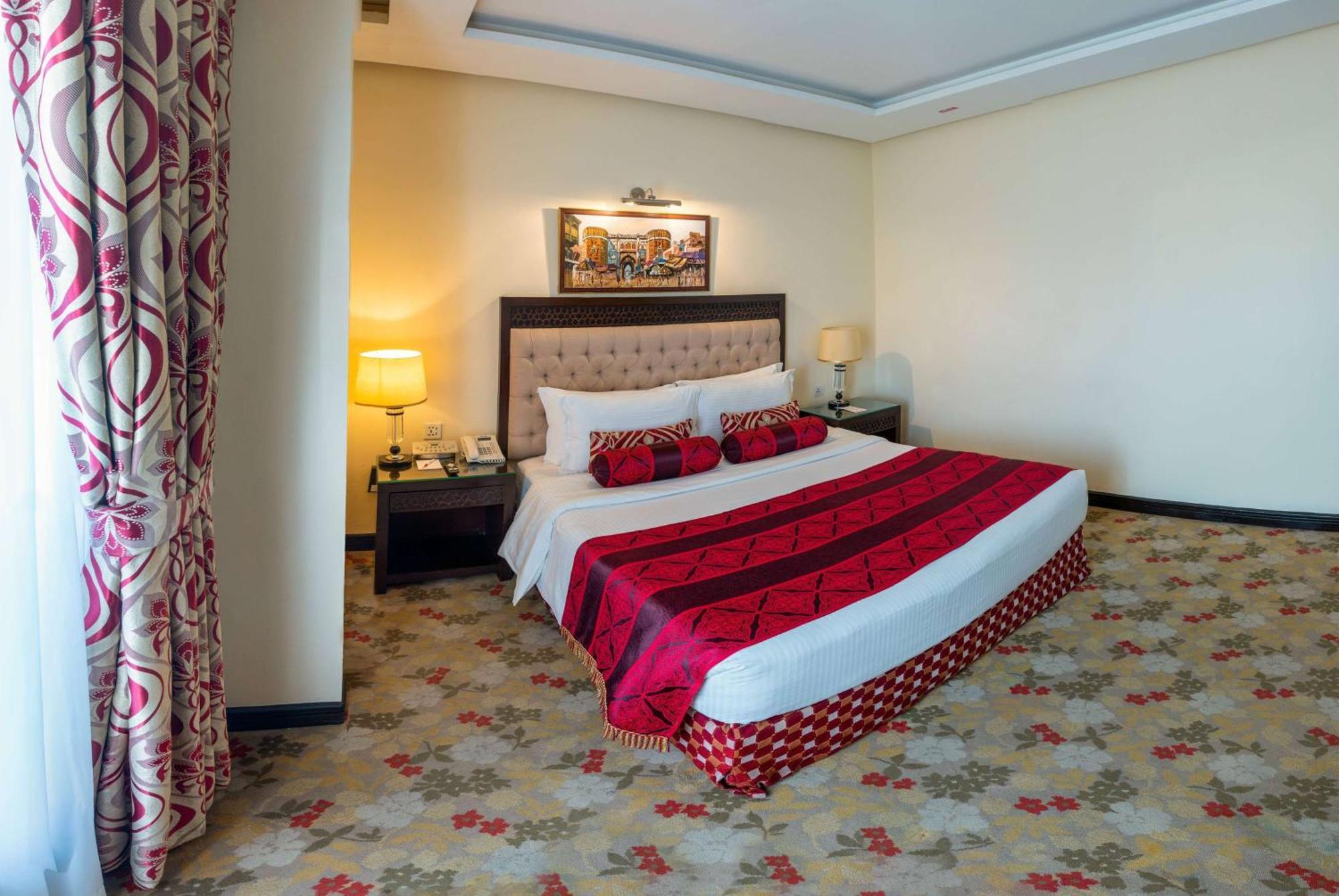 Ramada By Wyndham Islamabad Exterior photo