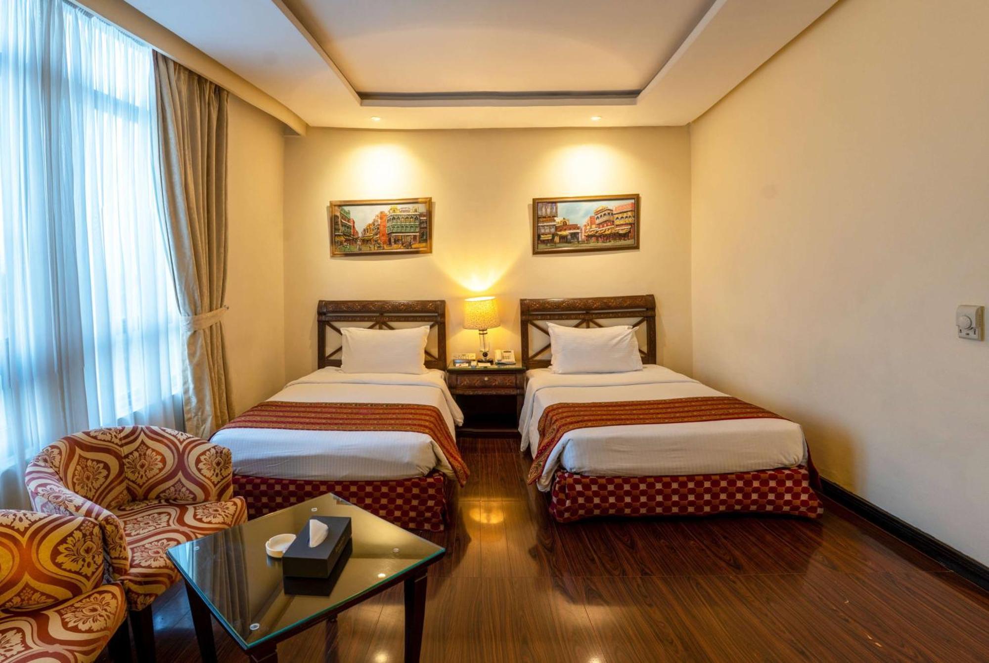 Ramada By Wyndham Islamabad Exterior photo