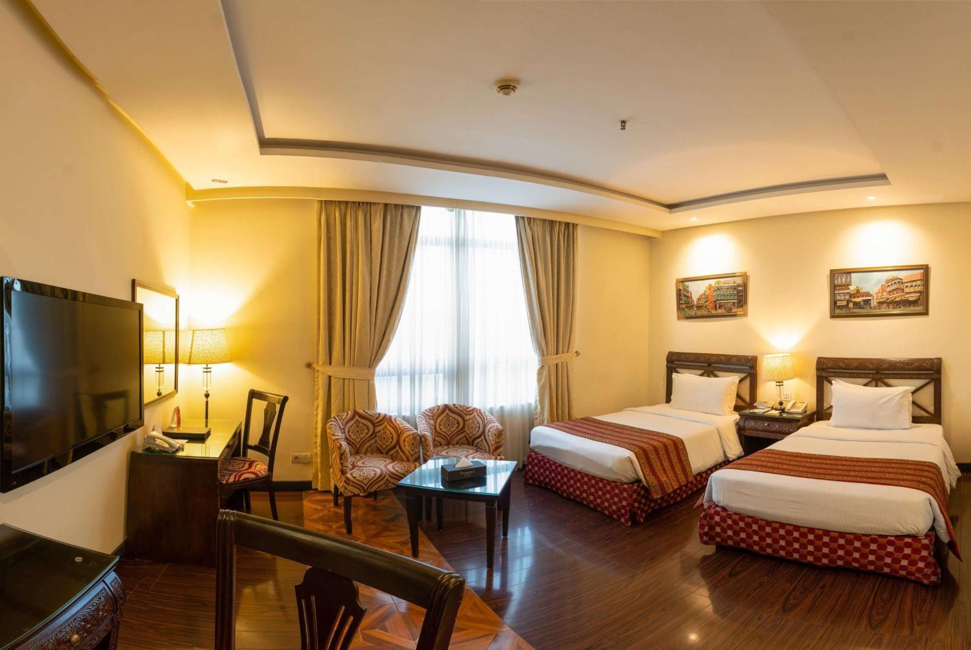 Ramada By Wyndham Islamabad Exterior photo
